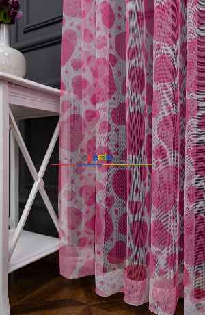 Hazır Ölçülü Petek Zemin Pembe Renkli Kalpler Desenli Grek Baskılı Tül Perde