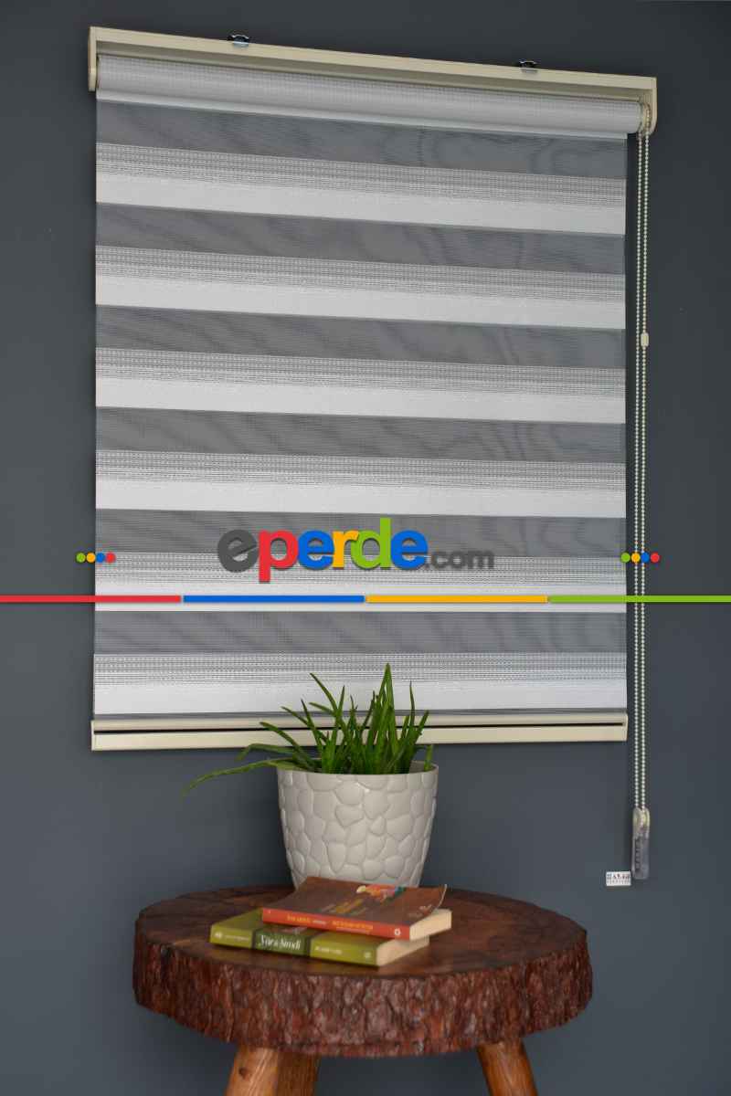 Halim Perdesan Zn-22 Beyaz & Siyah Renk Etekli Veya Eteksiz Zebra Stor Perde