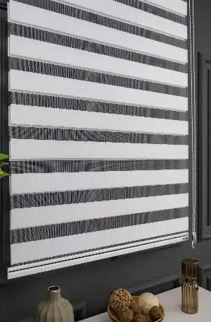 Beyaz Renk Düz Zebra