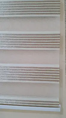 Oturma Odası - Sütlü Kahve Gümüş Simli Plise Zebra Perde