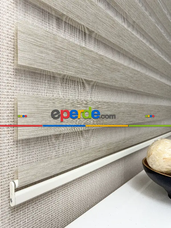 Krem Bambu Zebra Perde, Standart Metal Kasalı Yüksek Kalite Kornişe Kolay Montaj Seçenekli