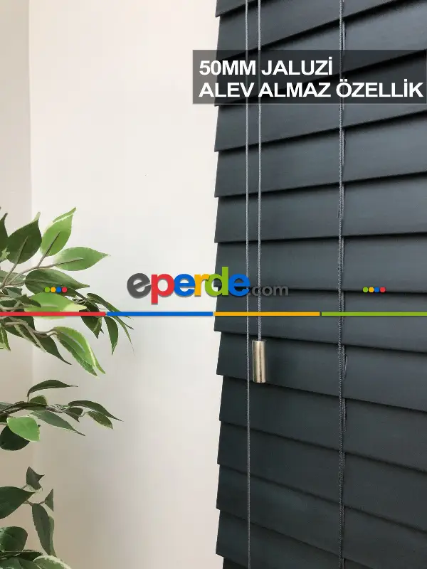 50mm Siyah Ahşap Efektli Jaluzi Perde Alev Almaz Özellik- Siyah