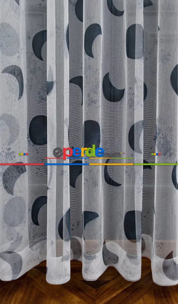 Hazır Ölçülü Petek Zemin Siyah Renkli Gezegenler Desenli Grek Baskılı Tül Perde