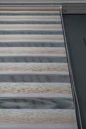 Zebra Perde - Degrade Renk Geçişli Kırık Pileli Zebra Perde