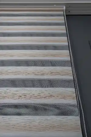 Mutfak- Zebra Perde - Degrade Renk Geçişli Kırık Pileli Zebra Perde