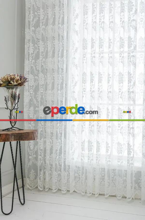 Damask Desen Jakarlı Tül