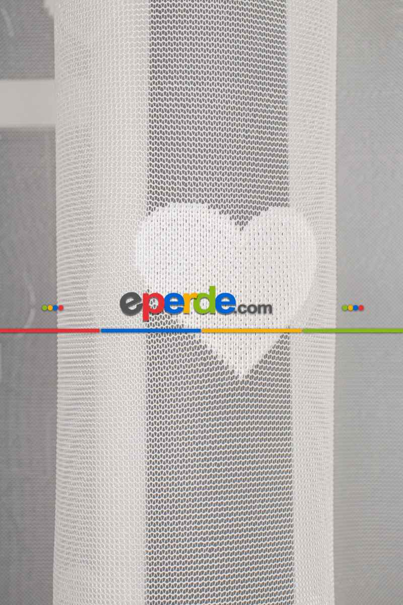 Bebek Odası -  Çocuk Odası Kalp Desenli Örme Tül Perde