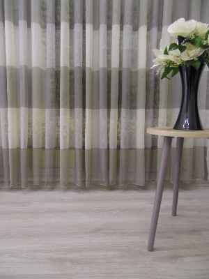 Oturma Odası - Şerit Desenli Keten Tül Perde- Sütlü Kahve