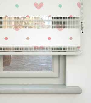 Kalp Desenli Baskılı Zebra Perde- Çok Renkli