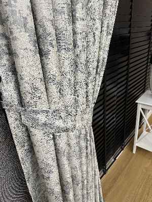 Patinedesenli Gri Desenli Jakar Fon Perde (285 En)- Gri