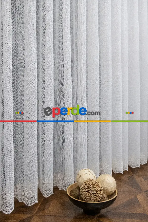 Şehrazat Fransız Danteli Etek Ucu Nakışlı Örme Tül Ekru