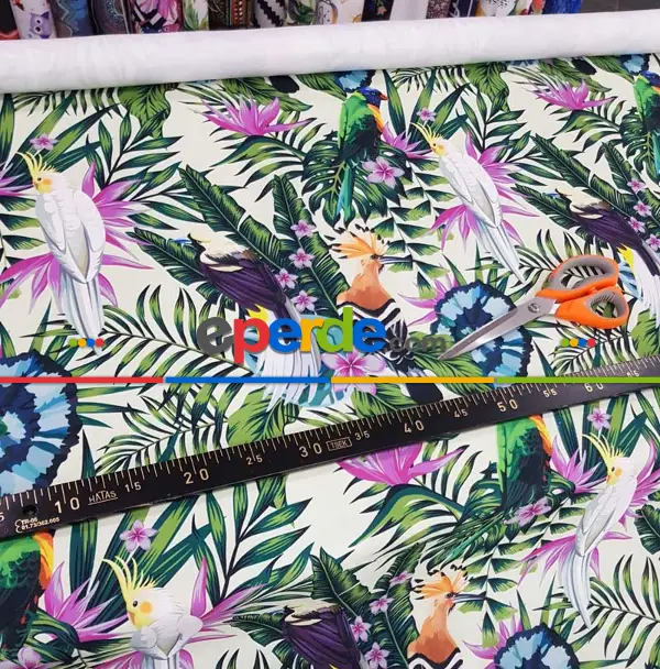 Papağan Ve Tropikal Desenli Fon Perde Evm1093 Kumaşı Kalındır Duck Bezi Değildir- Yeşil-Beyaz