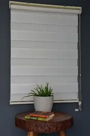 Halim Perdesan Dk-100 Ekru & Beyaz Renk Etekli Veya Eteksiz Zebra Stor Perde