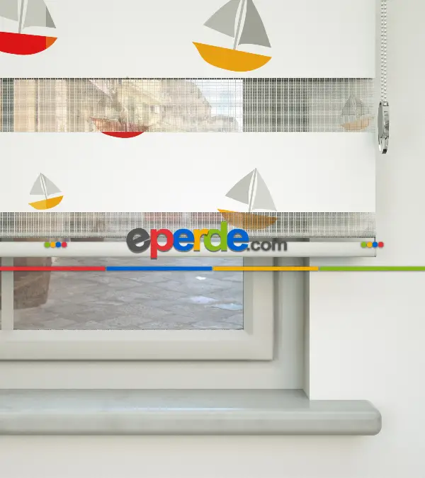 Bebek Odası Zebra Perde - Yelkenli Baskılı Zebra Perde- Kırmızı-Sarı-Beyaz-Gri Açık