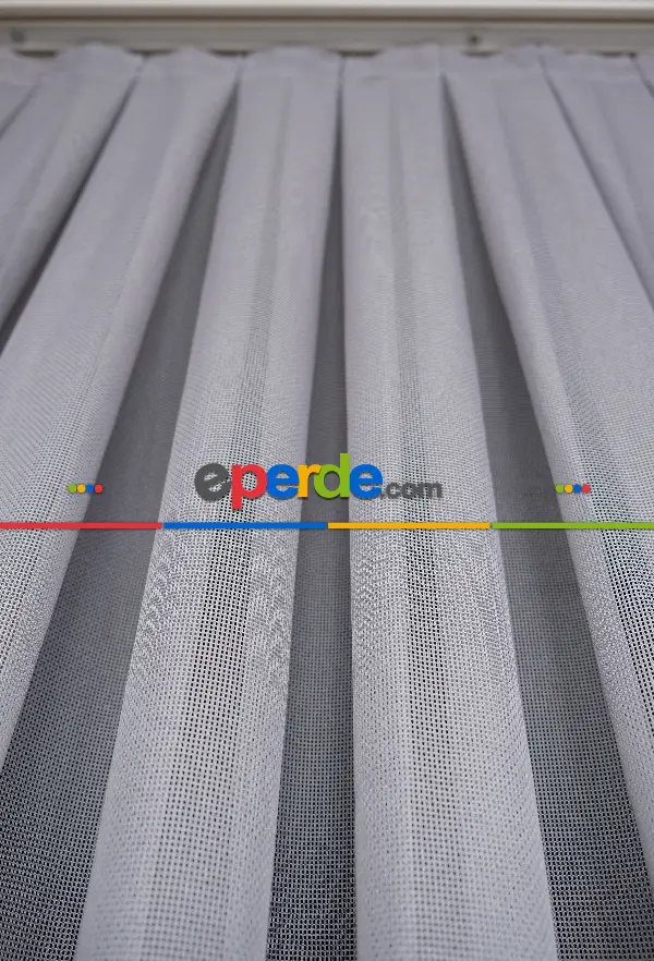 Yatak Odası - Açık Gri Renkli Kedi Tırmalamalarına Dayanaklı Tül Perde