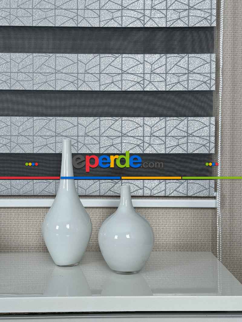 Gri Parlak Geometrik Jakar Dokuma Zebra Perde, Standart Metal Kasalı Yüksek Kalite Kornişe Kolay Montaj Seçenekli