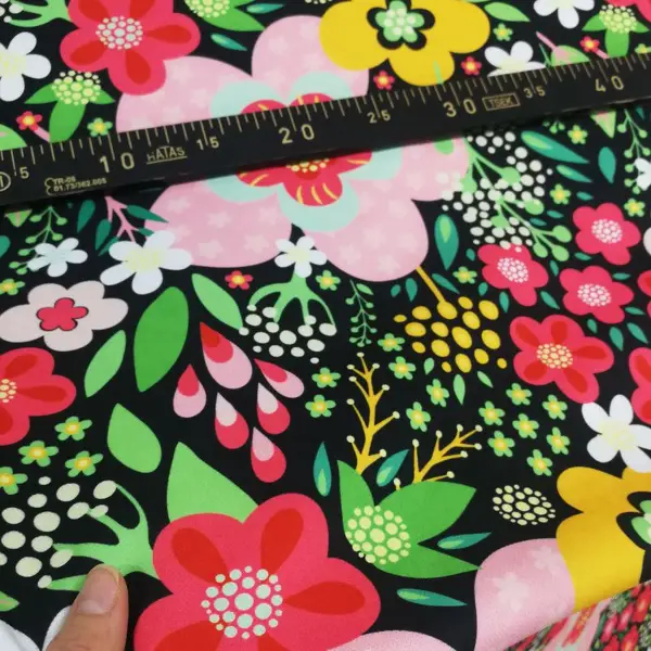 Çiçek Desenli Fon Perde Evm298 - Kumaşı Kalındır Duck Bezi Değildir.- Siyah-Kırmızı-Pembe-Siyah Kırmızı-Çok Renkli