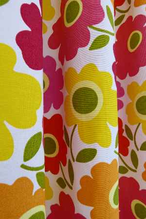 Çiçekli Fon Perde Desenli 15816-2- Sarı-Turuncu-Kırmızı Koyu