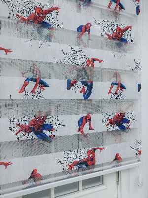 Çocuk Odası - Spiderman Desenli Zebra Perde- Mavi