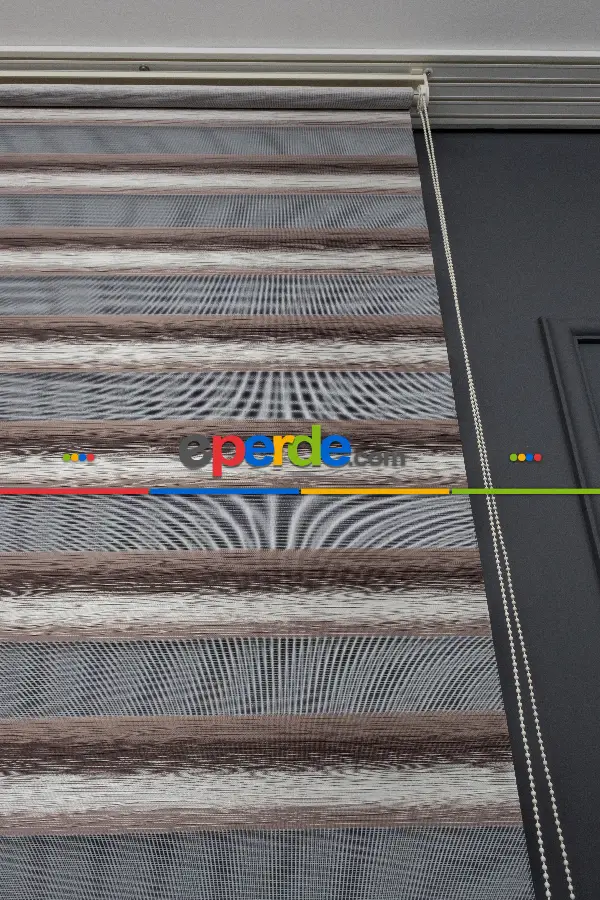 Zebra Perde - Degrade Renk Geçişli Kırık Pileli Zebra Perde