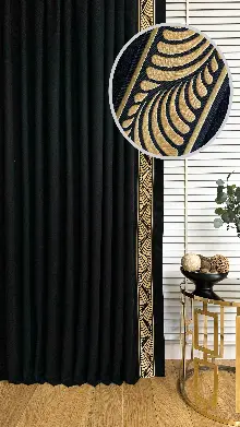Siyah Altın Fon Perde, Bordürlü Fon Perde, Gold Detaylı Fon Perde, Özel Tasarımdır. Bordür Sonradan Kumaşa Dikildi. Rustik Kornişe Dikiş Seçenekleri Opsiyonel Vardır.