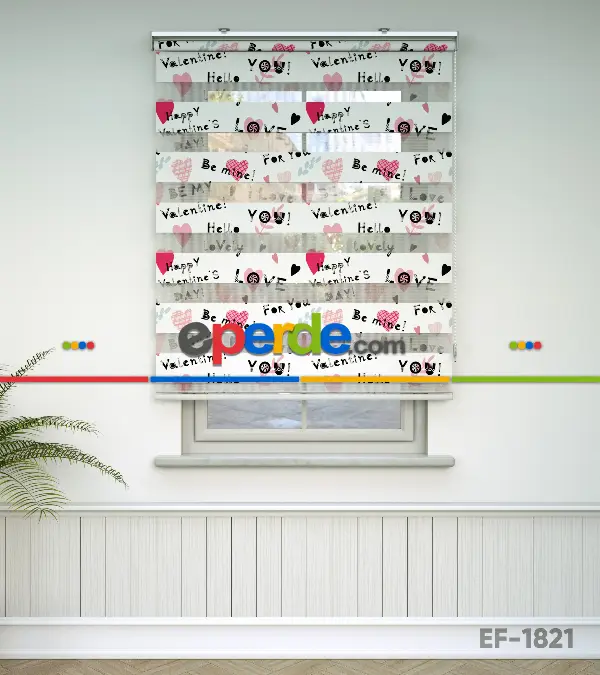 Kalp Desenli Baskılı Zebra Perde- Çok Renkli