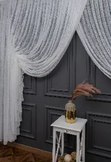 Taç Karlı Kruvaze Yanki Tiyatro Tasarım Tül