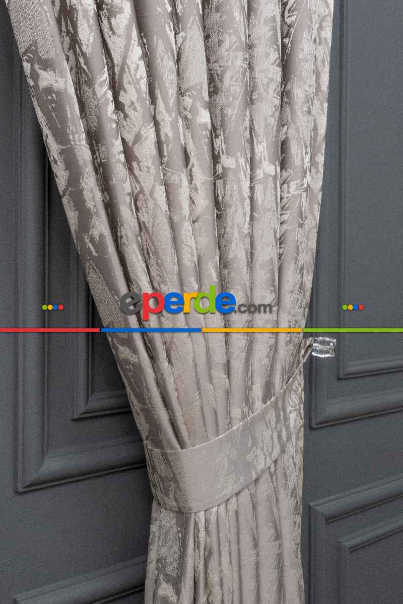 Jakar Dokuma Fon Perde Zemin Açık Gri(krem Desenli)