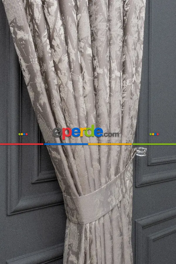 Yatak Odası Fon Jakar Dokuma Fon Perde Zemin Açık Gri(krem Desenli)