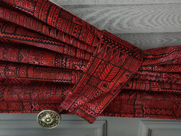 Kırmızı Geometrik Desenli Fon Perde Evm708 Kumaşı Kalındır Duck Bezi Değildir- Kırmızı Koyu