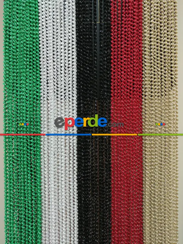 Oturma Odası - Kırmızı Rengi İp Perde Bukle Serisi- Kırmızı-gümüş