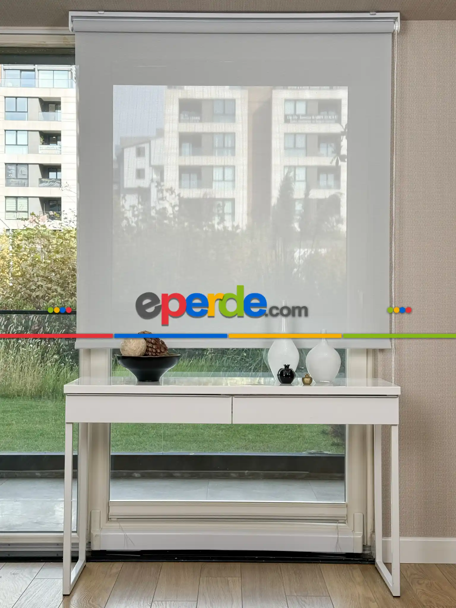 Açık Gri Stor Perde, Standart Metal Kasalı Yüksek Kalite Kornişe Kolay Montaj Seçenekli