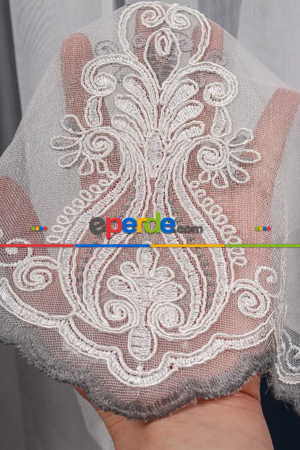 Salon Tül Modelleri - Avangart Ekru-gri Nakış İşlemeli Tül Perde