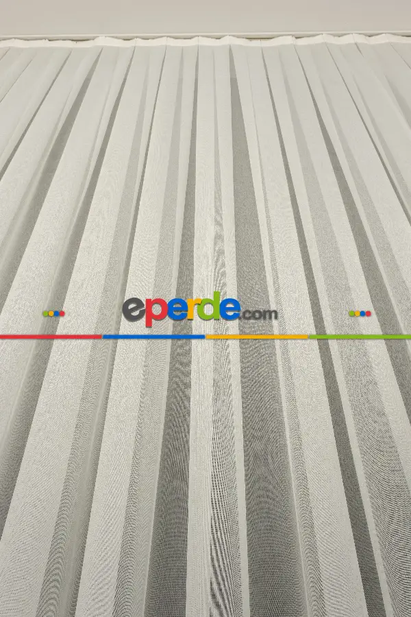 Arzenen Marka Doğal Yansımalarıyla Şık Görünümlü Kendinden Parlak Tül Perde- Krem - Kurşunlu Tül