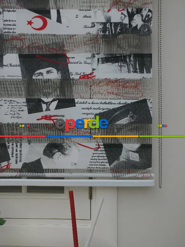 Atatürk Baskılı Zebra Perde- Siyah-kırmızı-beyaz-siyah Kırmızı- Çok Renkli 3