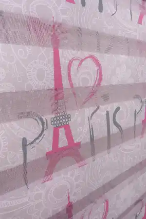 Çocuk Odası - Kalpli Paris Desen Zebra Perde- Menekşe Kırmızı