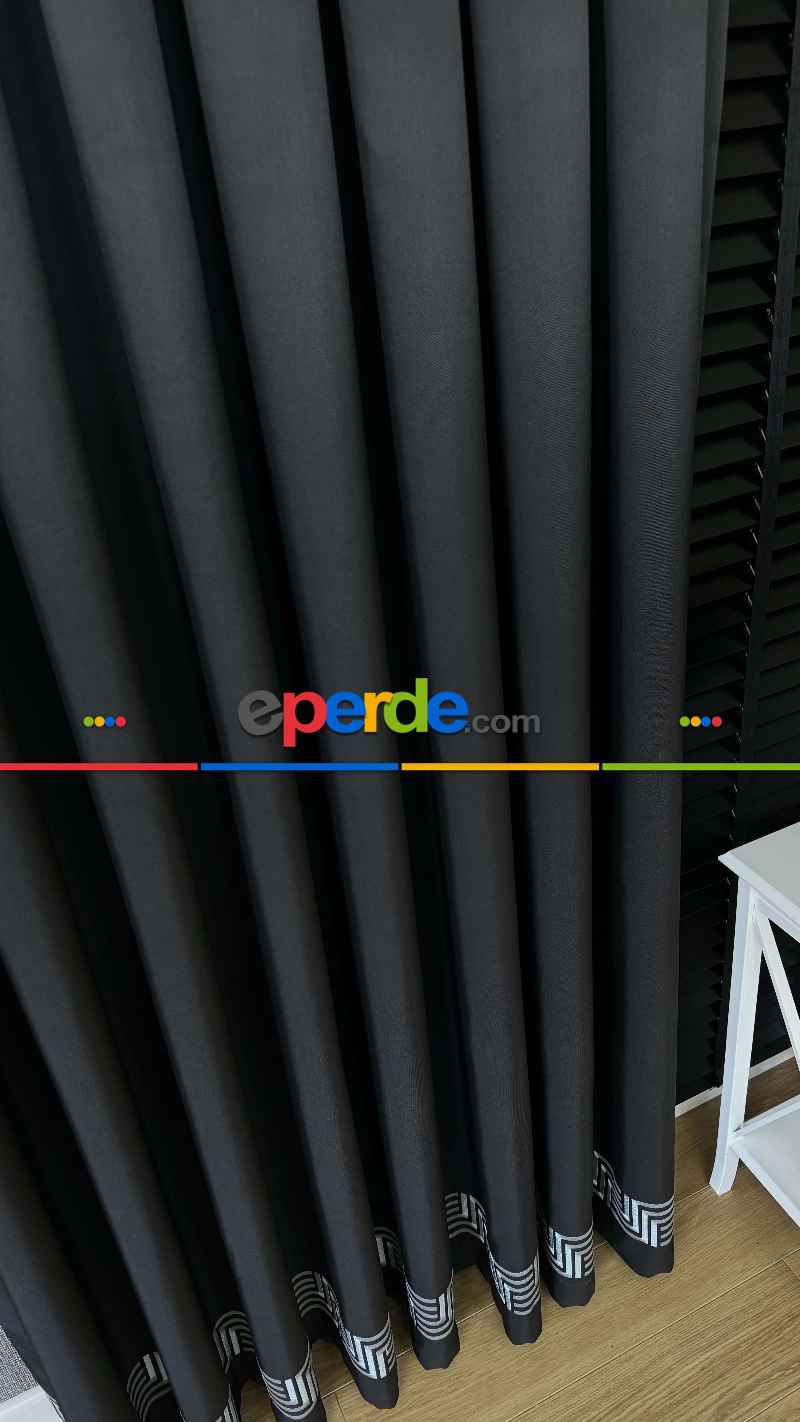 Siyah Etek Ucu Gümüş Nakış İşlemeli Bordür Jakar Dokuma Fon Perde