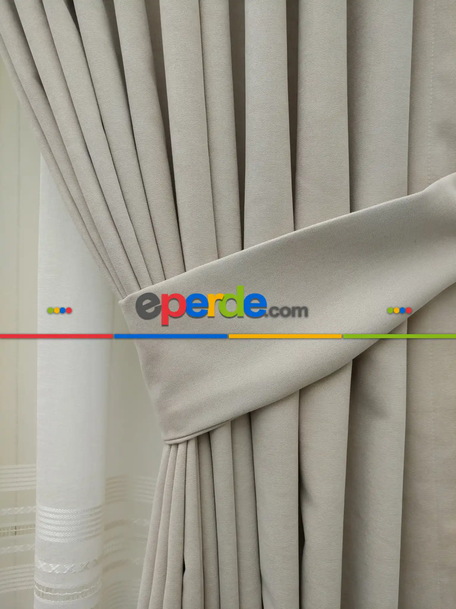 Açık Bej- Düz Fon Perde ( 300cm Geniş En 1.kalite Dökümlü Fon )- Krem