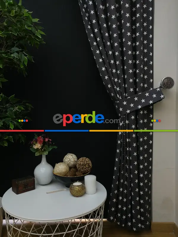 Siyah-beyaz Yıldız Desenli Fon Perde ( Leke Tutmaz )- Siyah-beyaz