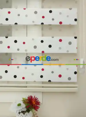 Brillant Renkli Basklı Çocuk Odası Zebra Perde- Siyah-kırmızı-beyaz