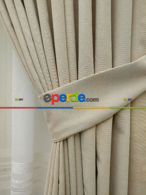 Açık Bej- Düz Fon Perde ( Dökümlü Fon )- Krem