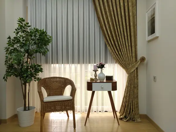 Patinedesenli Mat Sütlü Kahve Renk Jakar Desenli Fon Perde- Açık Camel