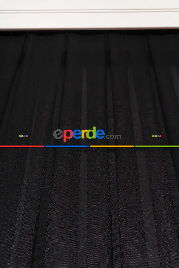 Siyah Grek Tül Perde Petek Zemin