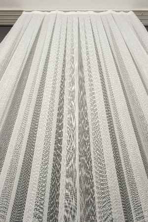 Salon Arzenen Işıkta Doğal Parlama-ışıltı Efektli, Gümüş Şerit Detaylı Tül Perde- Beyaz