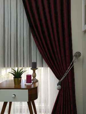 Koyu Bordo Renk Jakar Desenli Fon Perde- Bordo
