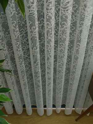 Zarif Sarmaşık Desenli Dantel Örme Tül Perde- Ekru