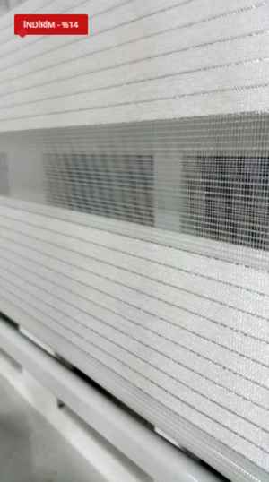 Oturma Odası - Beyaz Bambu Simli Zebra Perde- Beyaz-gümüş Simli