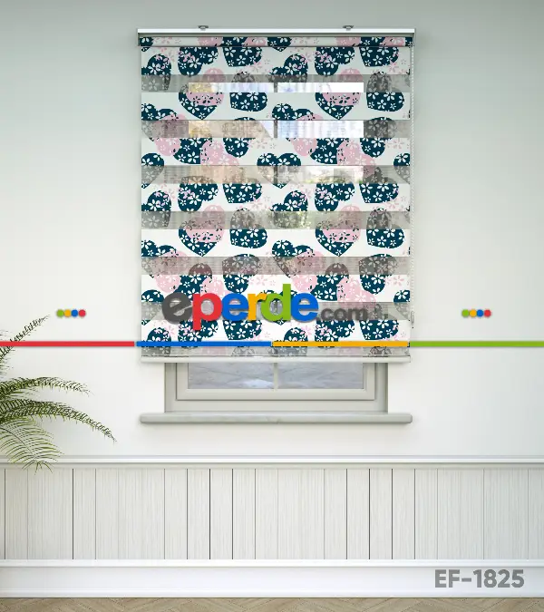 Kalp Desenli Baskılı Zebra Perde- Çok Renkli