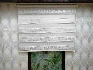 Gümüş Simli Krem Jakarlı Zebra Perde- Krem