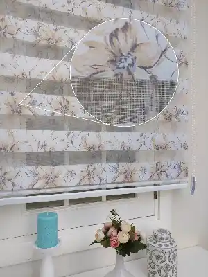 Çiçek Baskılı Zebra Perde- Mavi-Beyaz-Kahve Açık